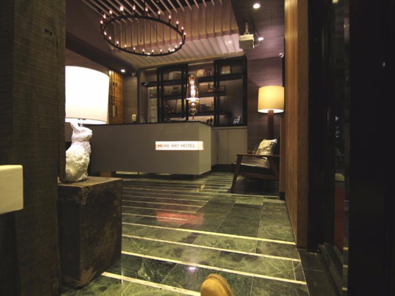 Herb Art Hotel Цзілун Екстер'єр фото