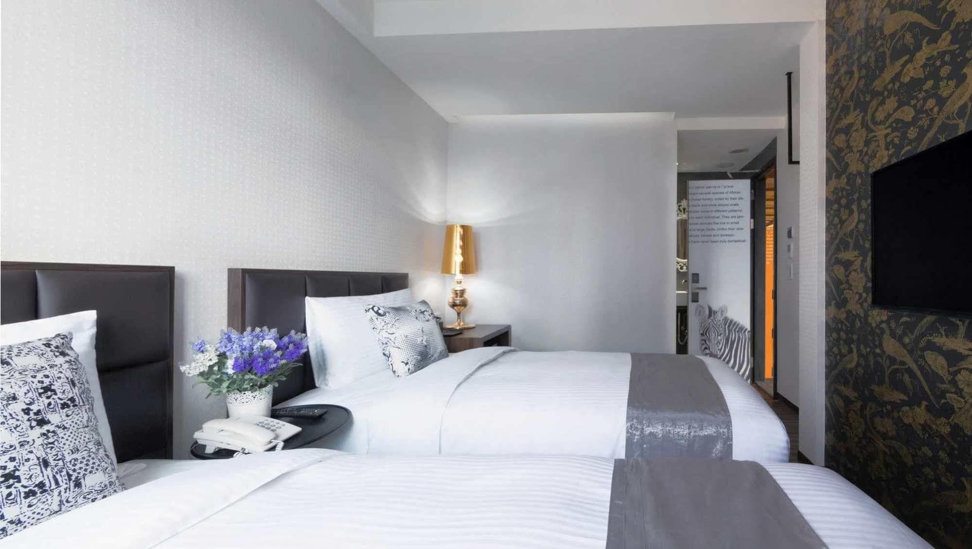 Herb Art Hotel Цзілун Екстер'єр фото
